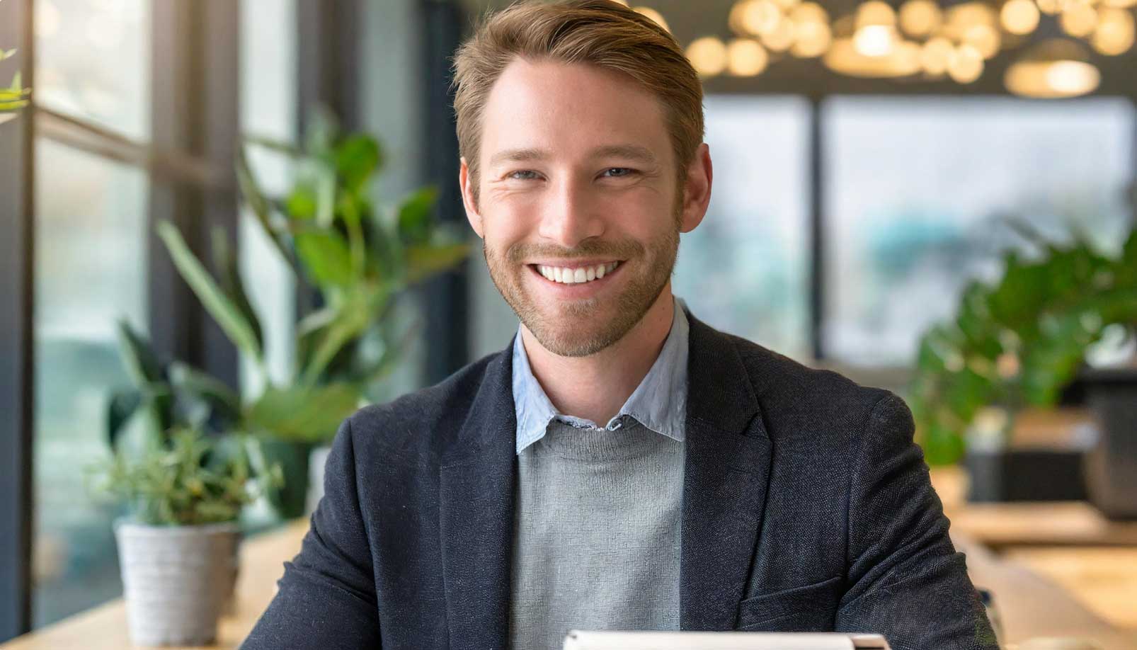 "Boost din webbtrafik effektivt genom strategisk artikelmarknadsföring och innehåll som engagerar och konverterar läsare."